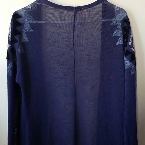 Cardigan with design - Picture 3 of 7